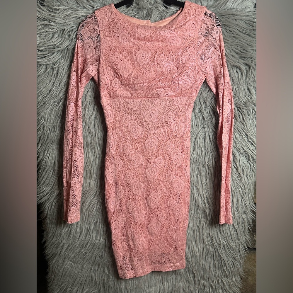 Chic Pink Long Sleeve Dress